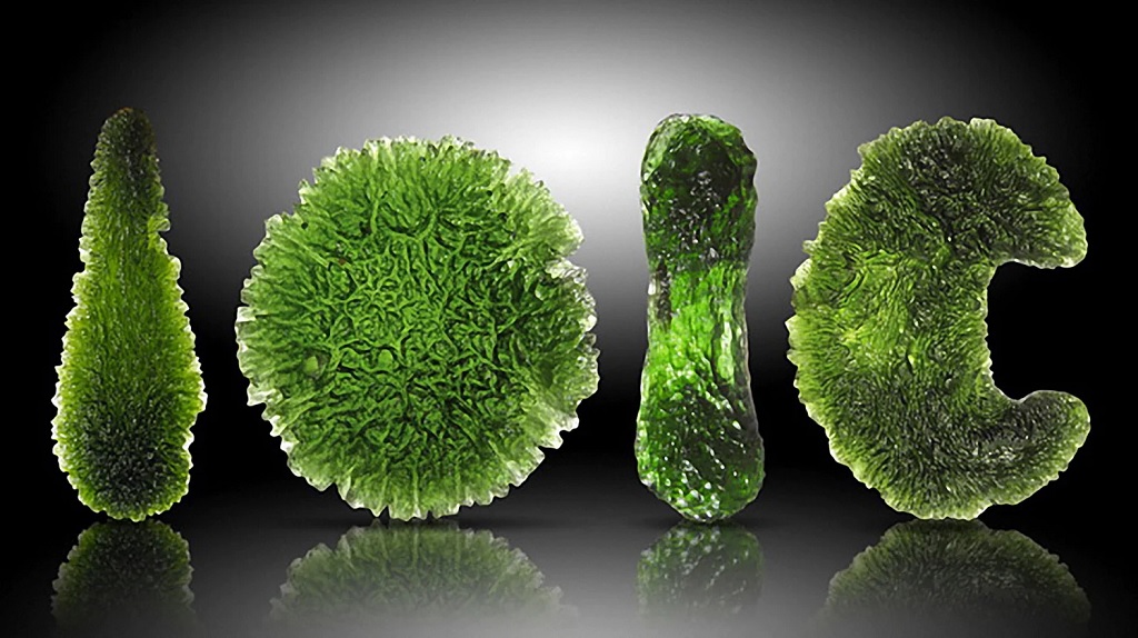 How to Use Moldavite for Healing and Spiritual Growth