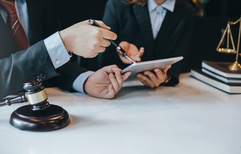 Behind the Legal Lens: Haselkorn & Thibaut’s Tussle with GWG Holdings