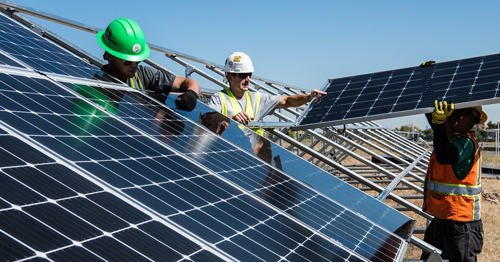 Automation Alley: Exploring a Career in Renewable Energy